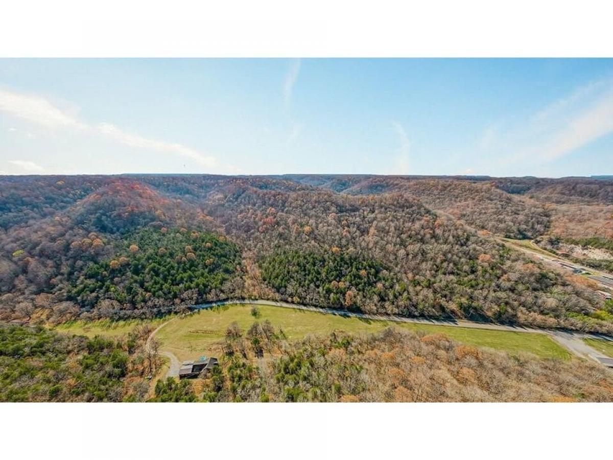 Picture of Residential Land For Sale in Gainesboro, Tennessee, United States