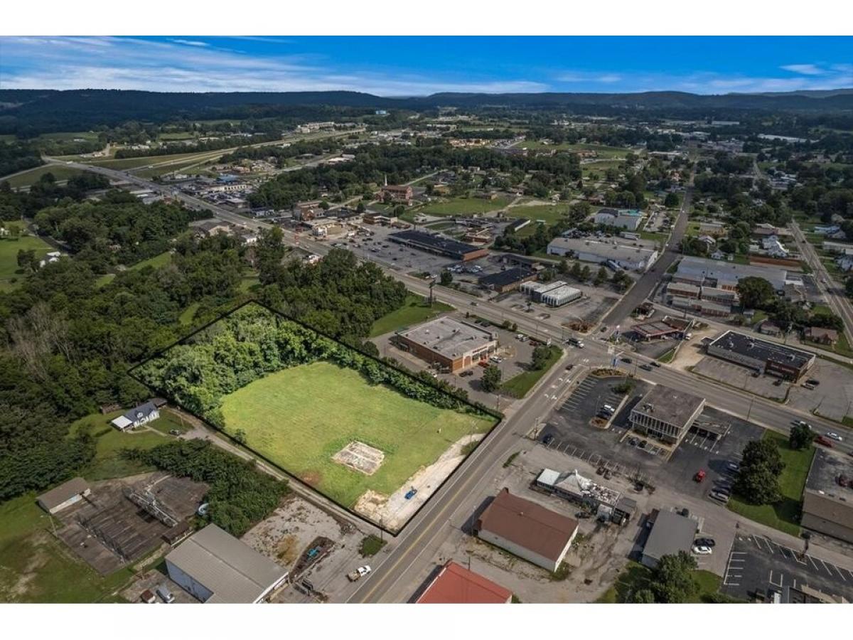 Picture of Residential Land For Sale in Sparta, Tennessee, United States