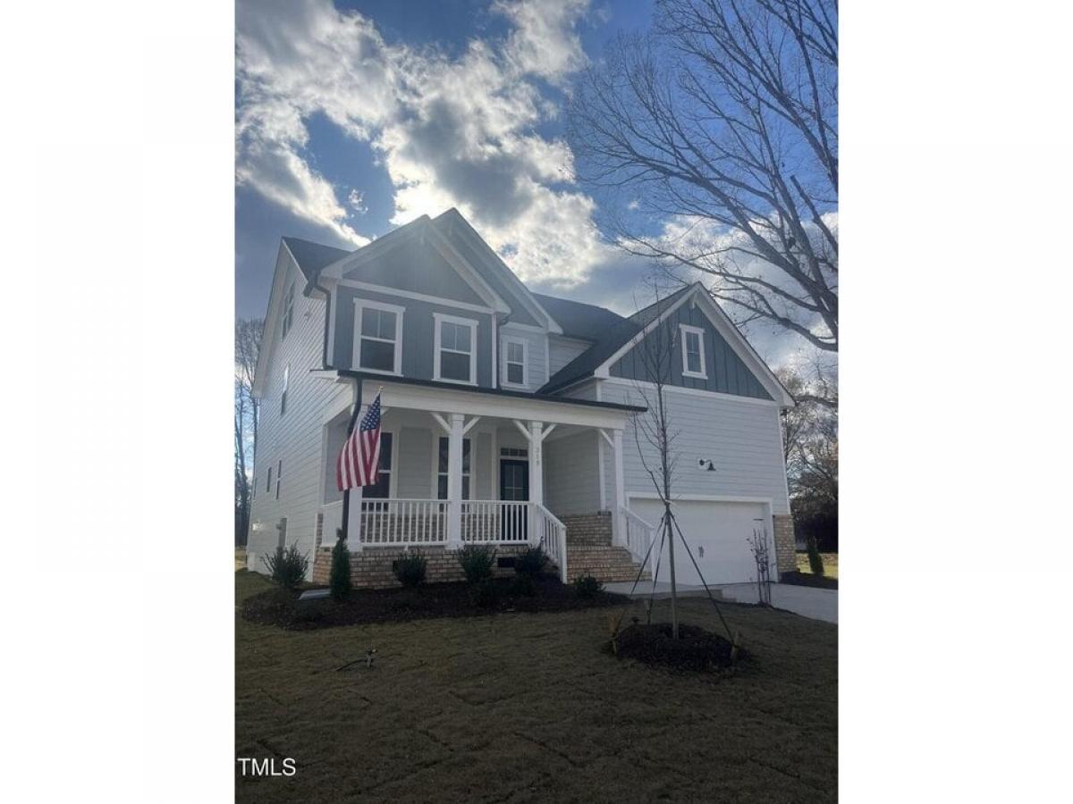 Picture of Home For Sale in Mebane, North Carolina, United States