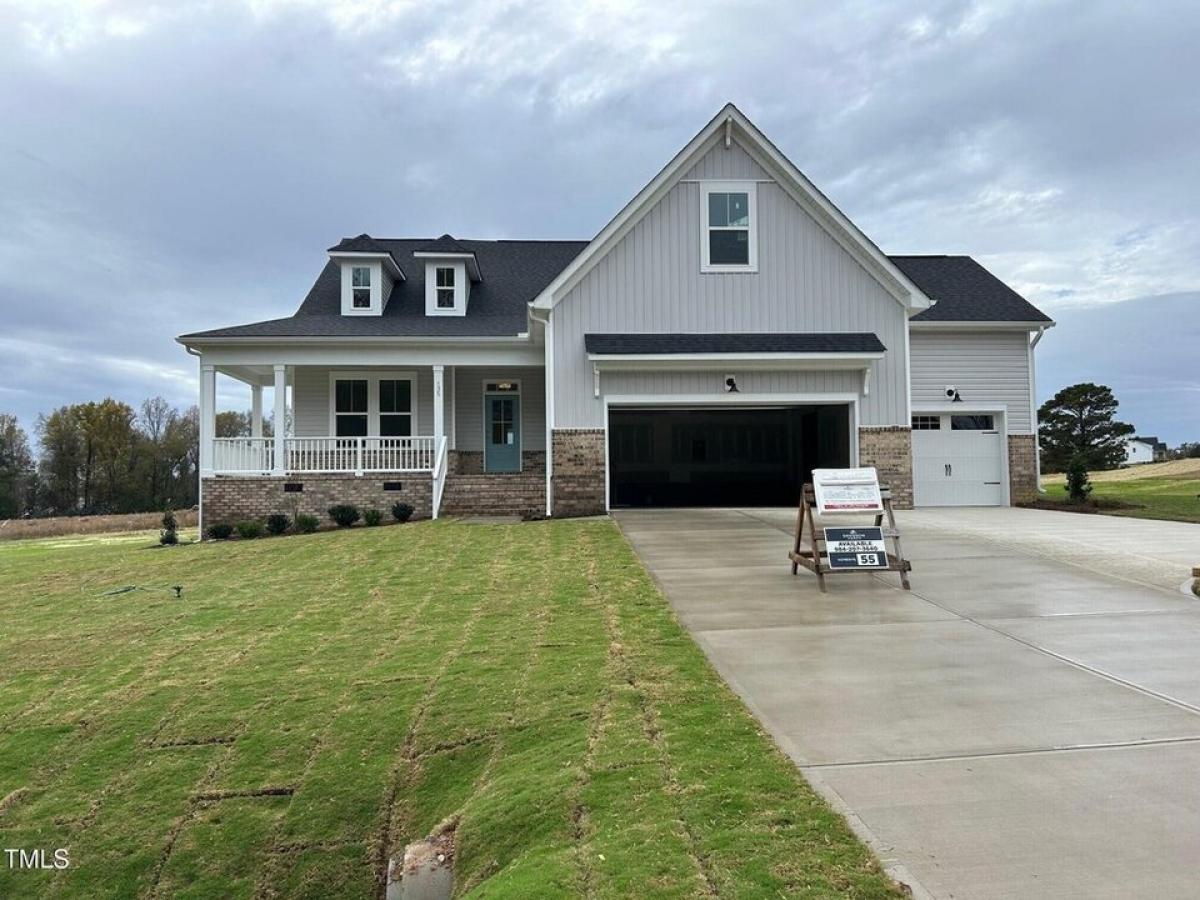 Picture of Home For Sale in Angier, North Carolina, United States