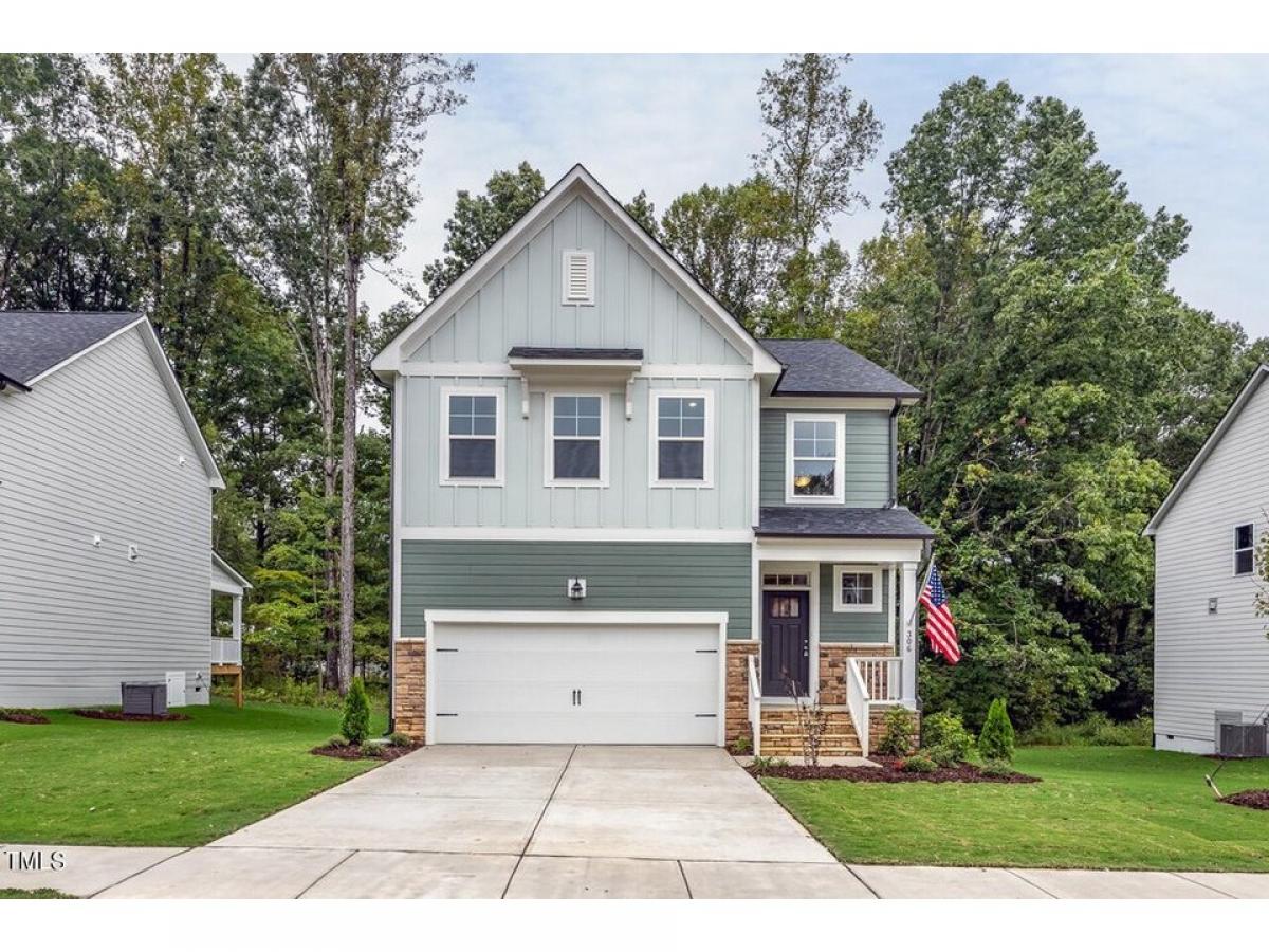 Picture of Home For Sale in Mebane, North Carolina, United States