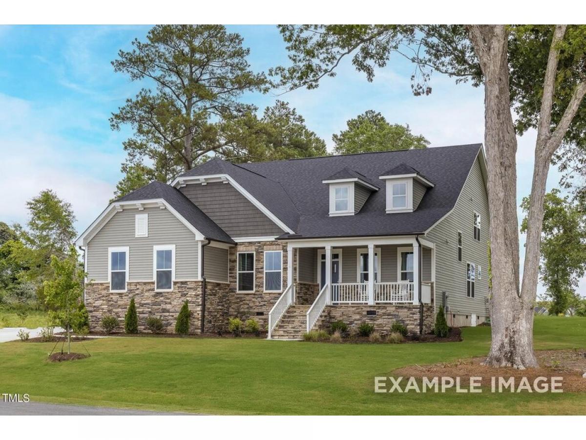 Picture of Home For Sale in Angier, North Carolina, United States