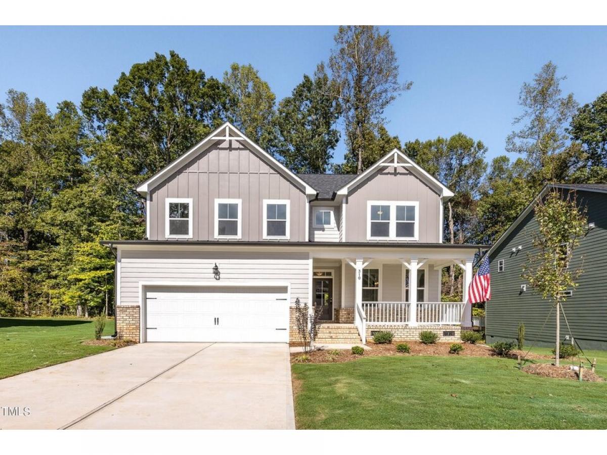 Picture of Home For Sale in Mebane, North Carolina, United States