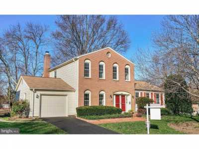 Home For Sale in Springfield, Virginia