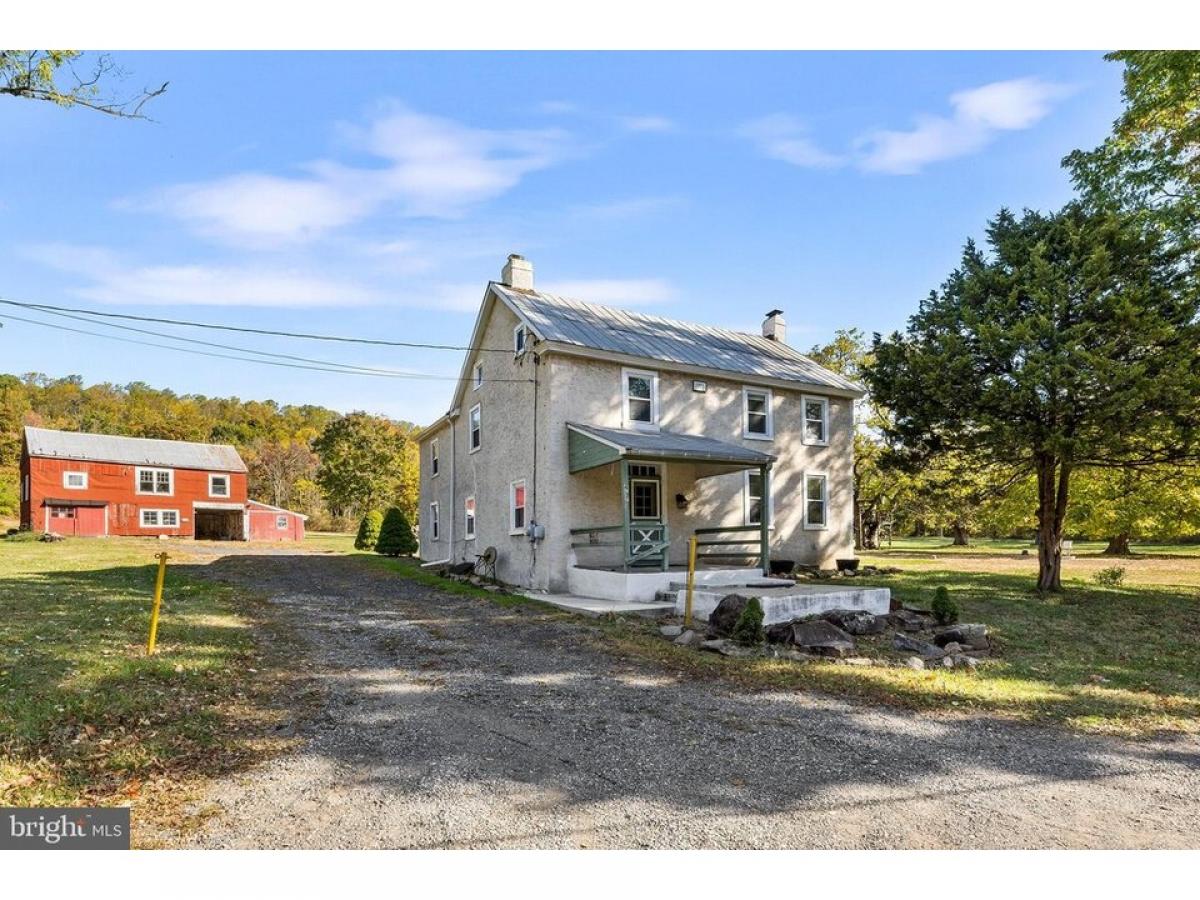 Picture of Home For Sale in Pottstown, Pennsylvania, United States