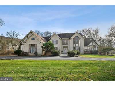 Home For Sale in Bethlehem, Pennsylvania