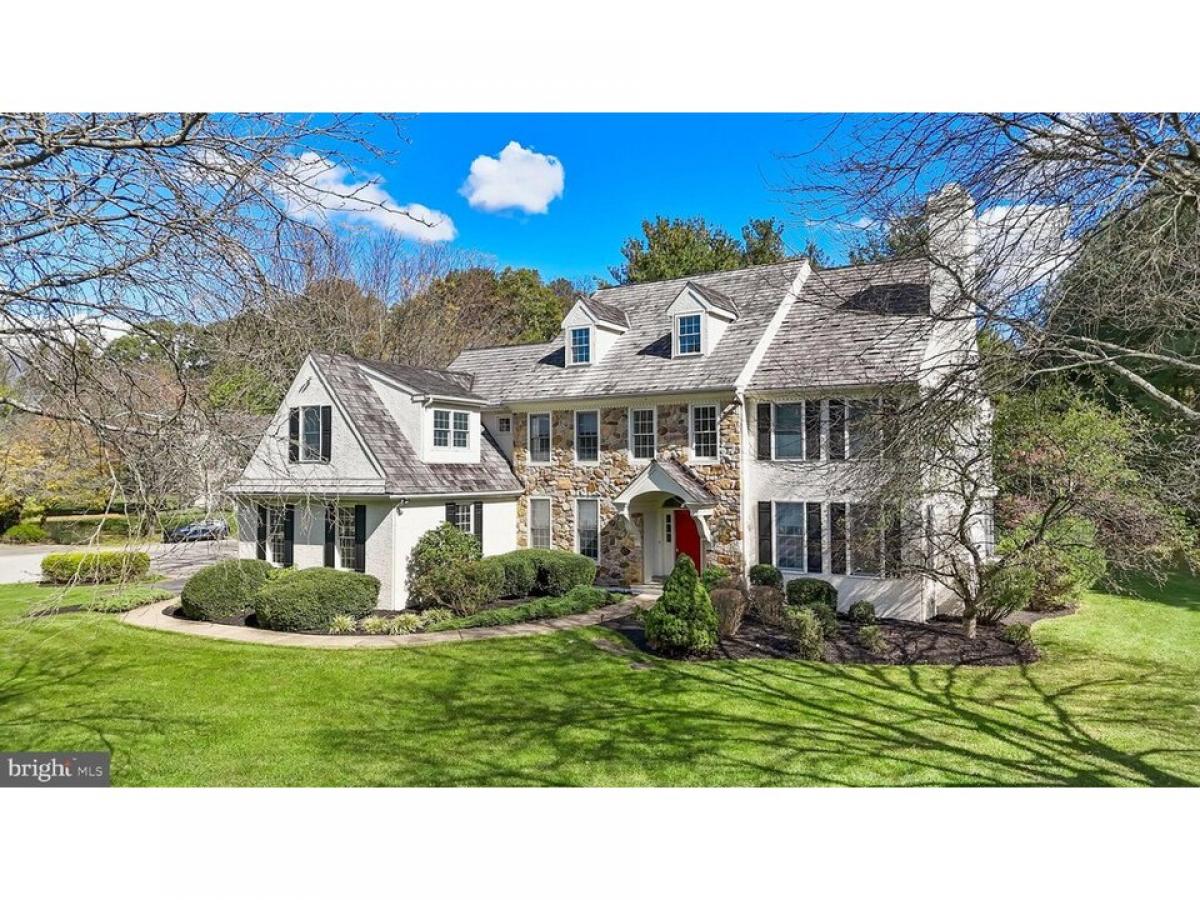 Picture of Home For Sale in West Chester, Pennsylvania, United States