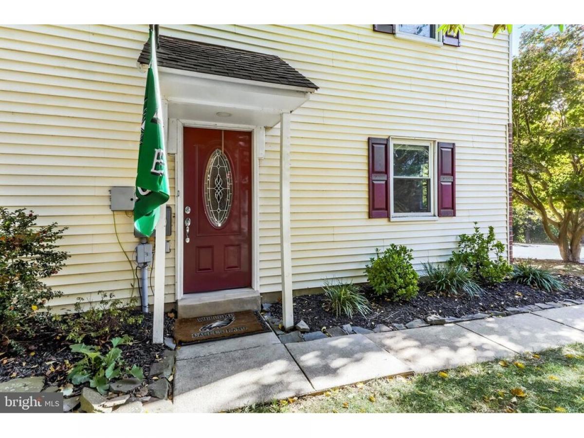 Picture of Home For Sale in West Chester, Pennsylvania, United States