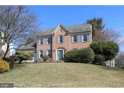 Home For Sale in Newtown, Pennsylvania