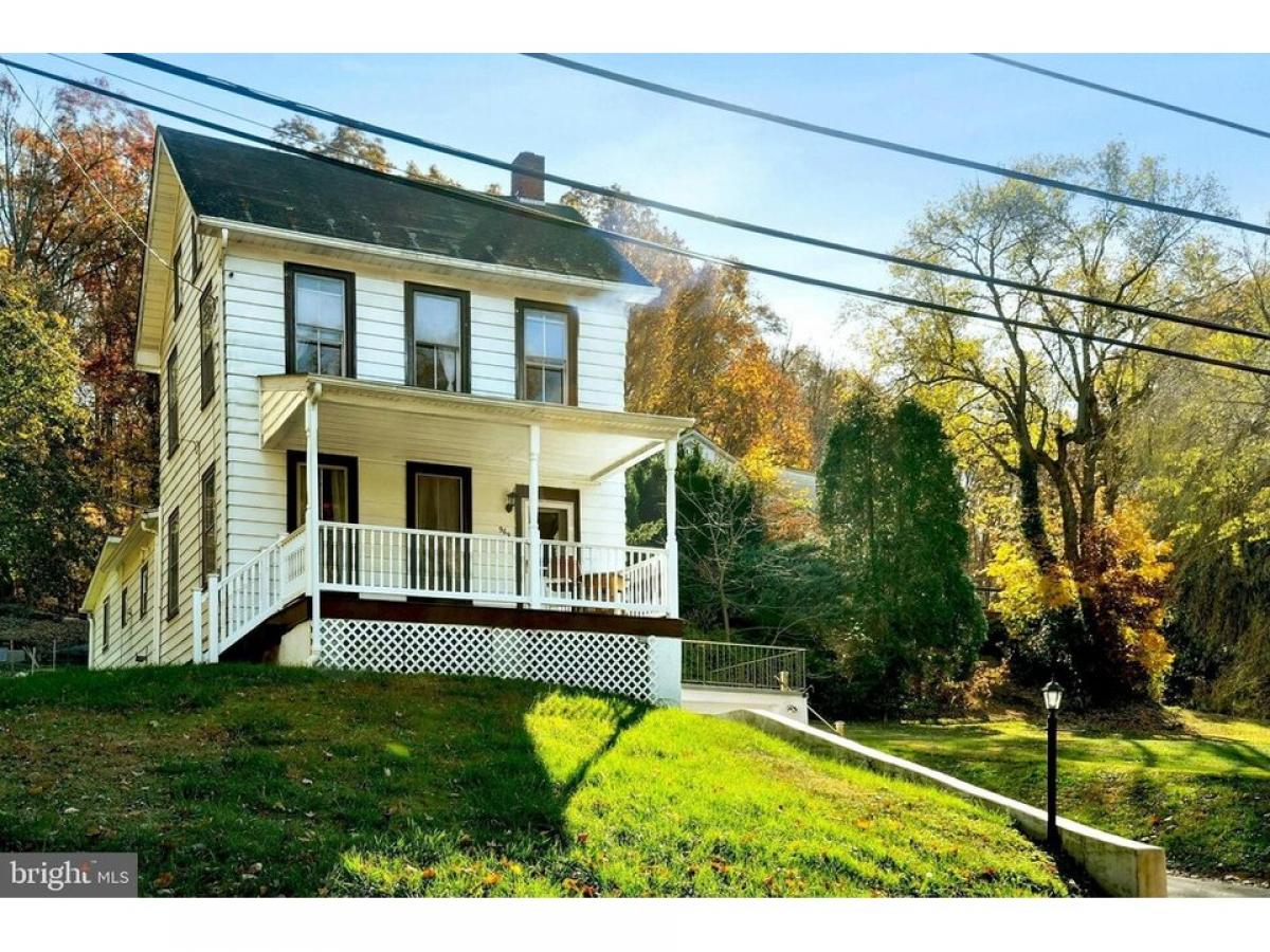 Picture of Home For Sale in Riegelsville, Pennsylvania, United States