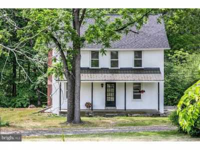 Home For Sale in Quakertown, Pennsylvania