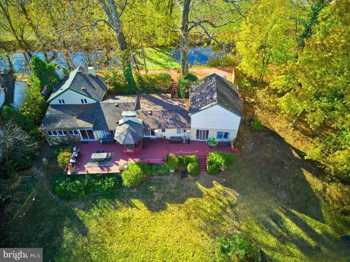 Picture of Home For Sale in New Hope, Pennsylvania, United States