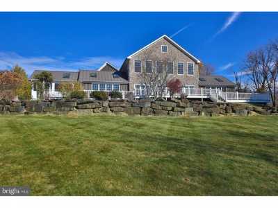 Home For Sale in Chalfont, Pennsylvania