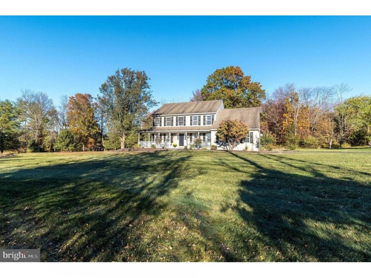 Picture of Home For Sale in Pipersville, Pennsylvania, United States