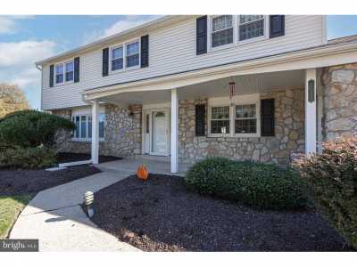 Home For Sale in Yardley, Pennsylvania