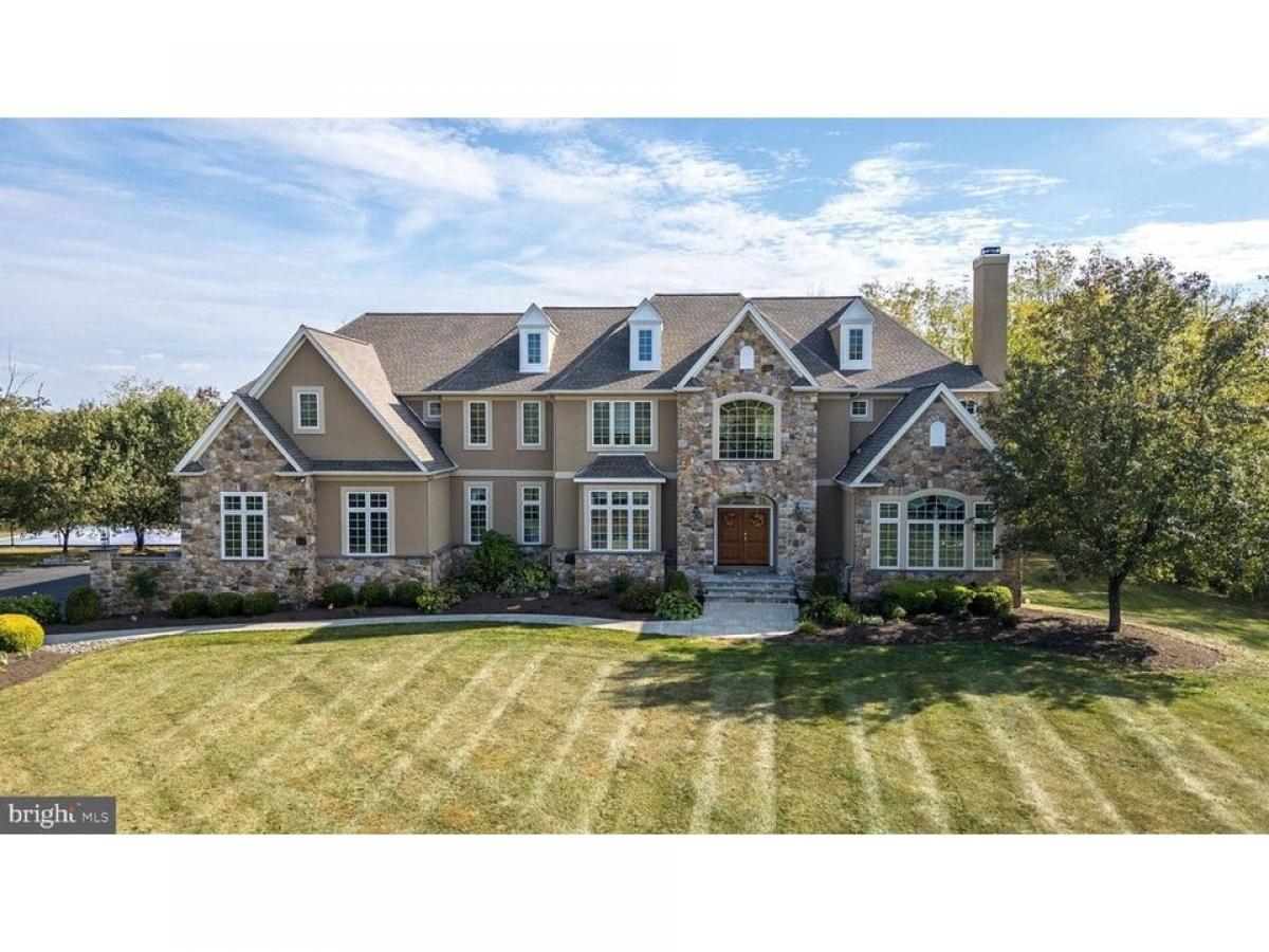 Picture of Home For Sale in Chalfont, Pennsylvania, United States