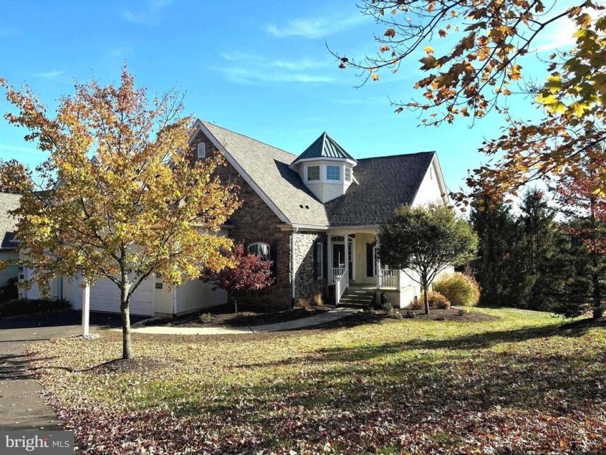 Picture of Home For Sale in Doylestown, Pennsylvania, United States