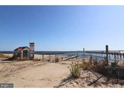 Home For Sale in Toms River, New Jersey