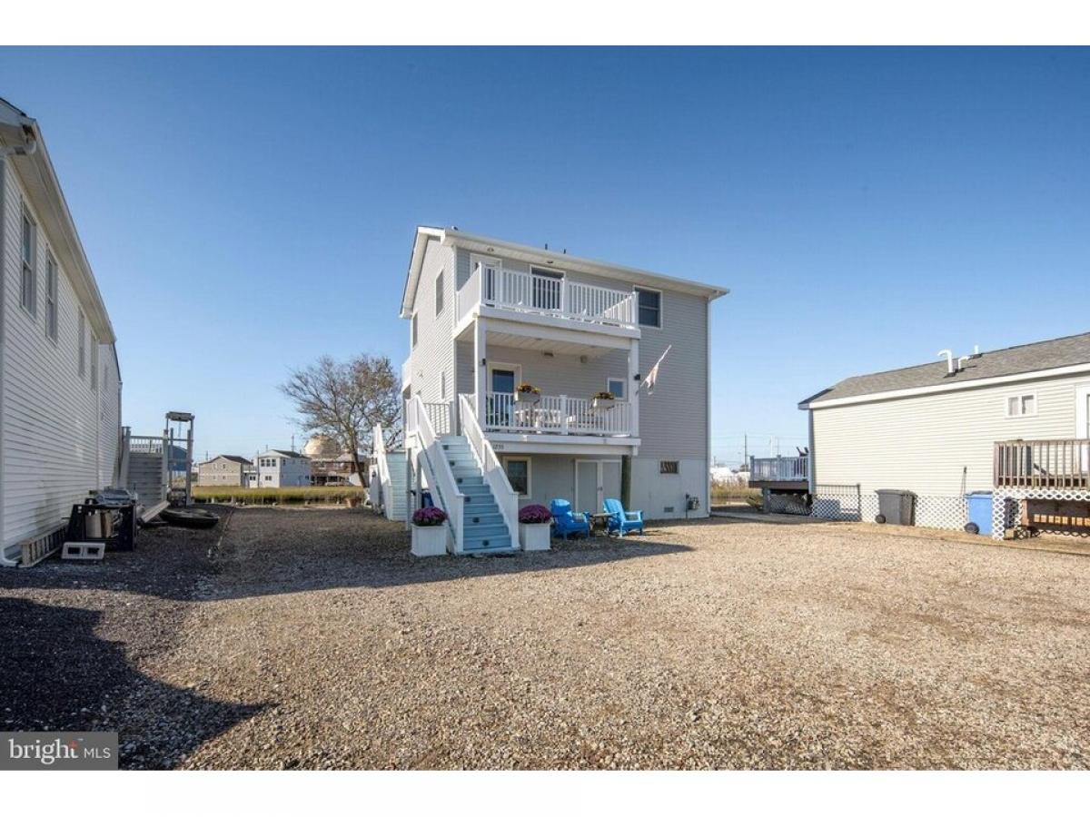 Picture of Home For Sale in Manahawkin, New Jersey, United States