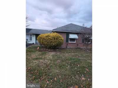 Home For Sale in Willingboro, New Jersey