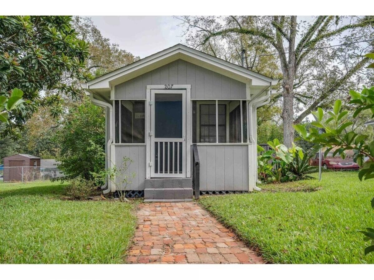 Picture of Home For Sale in Havana, Florida, United States