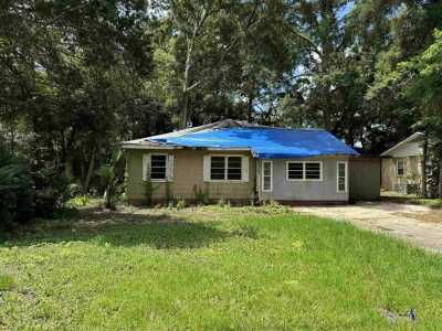 Home For Sale in Tallahassee, Florida