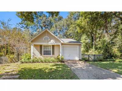 Home For Sale in Tallahassee, Florida