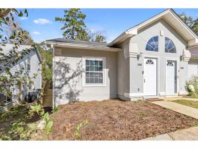 Home For Sale in Tallahassee, Florida