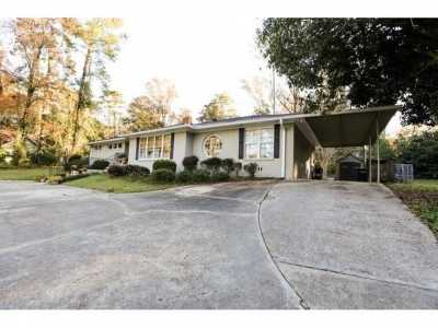 Home For Sale in Thomasville, Georgia