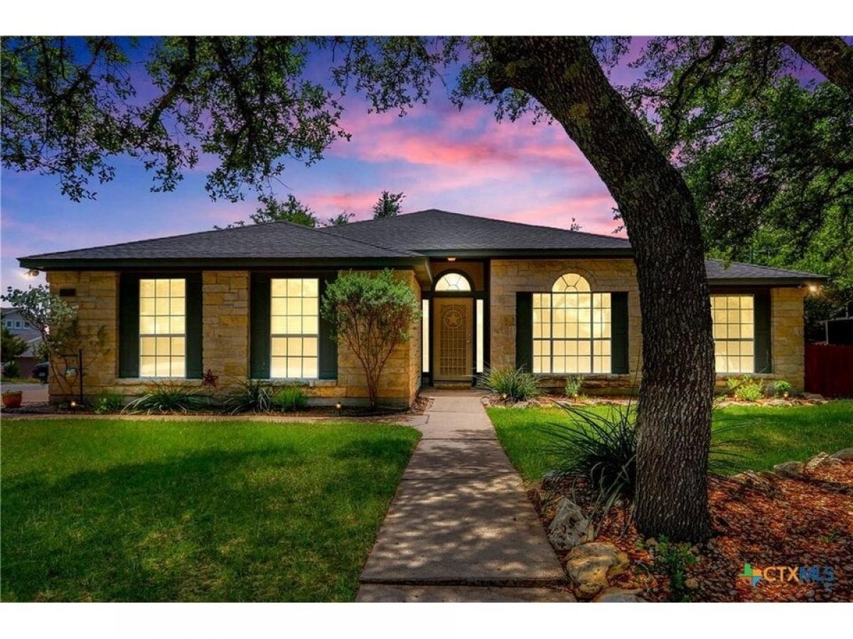 Picture of Home For Sale in Lago Vista, Texas, United States