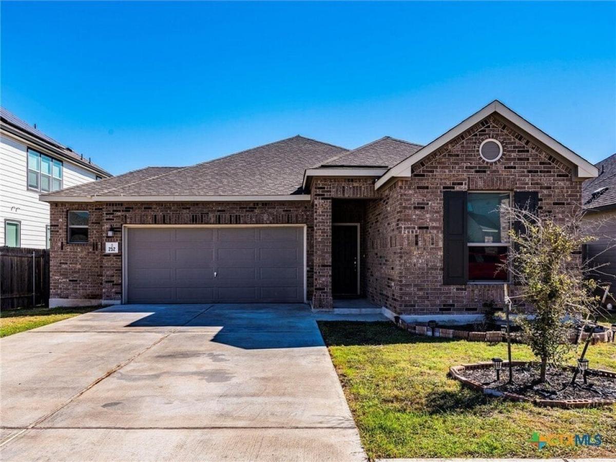 Picture of Home For Sale in Kyle, Texas, United States