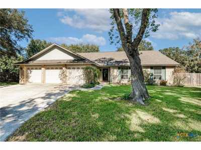 Home For Sale in Seguin, Texas