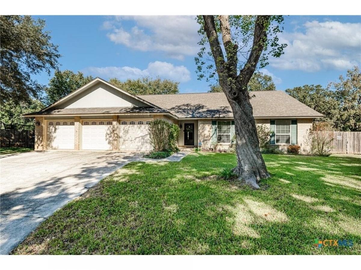 Picture of Home For Sale in Seguin, Texas, United States