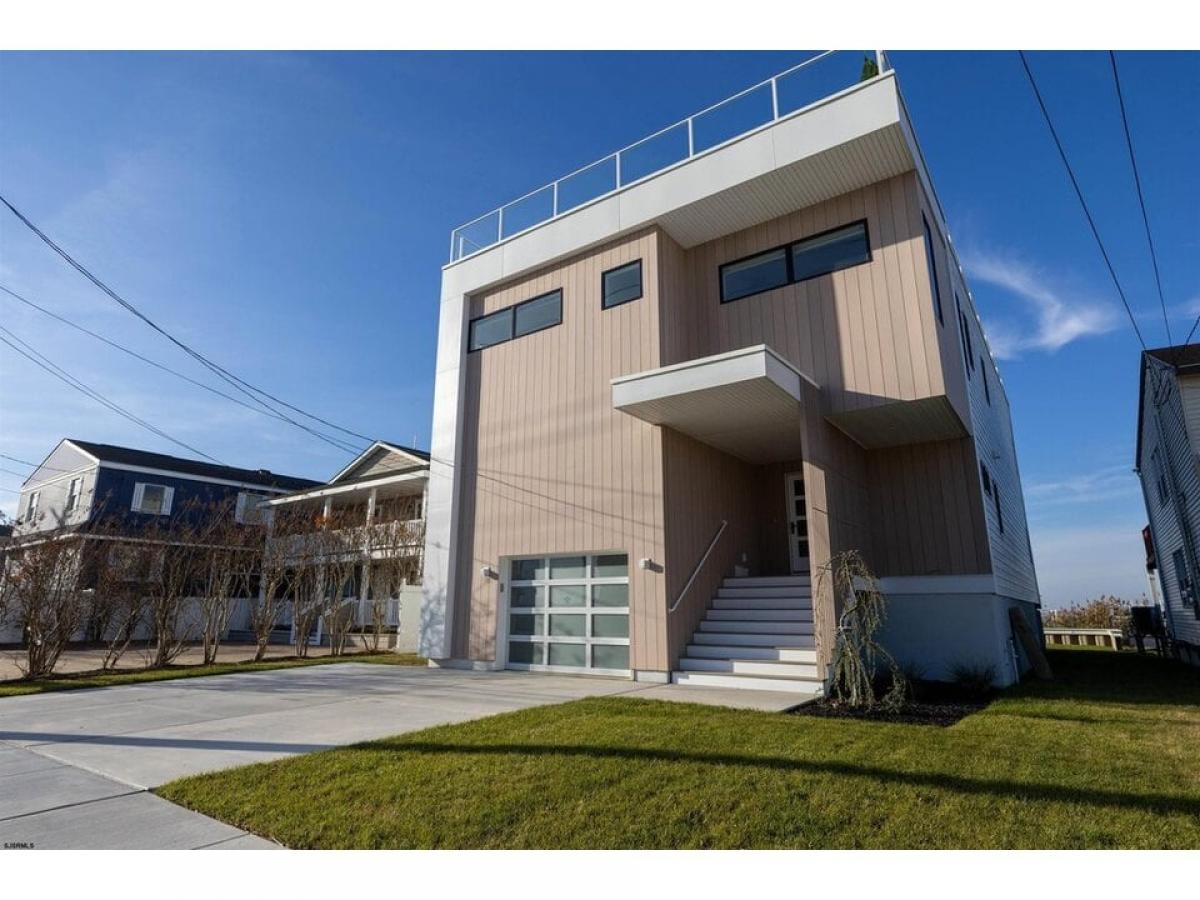 Picture of Home For Sale in Brigantine, New Jersey, United States