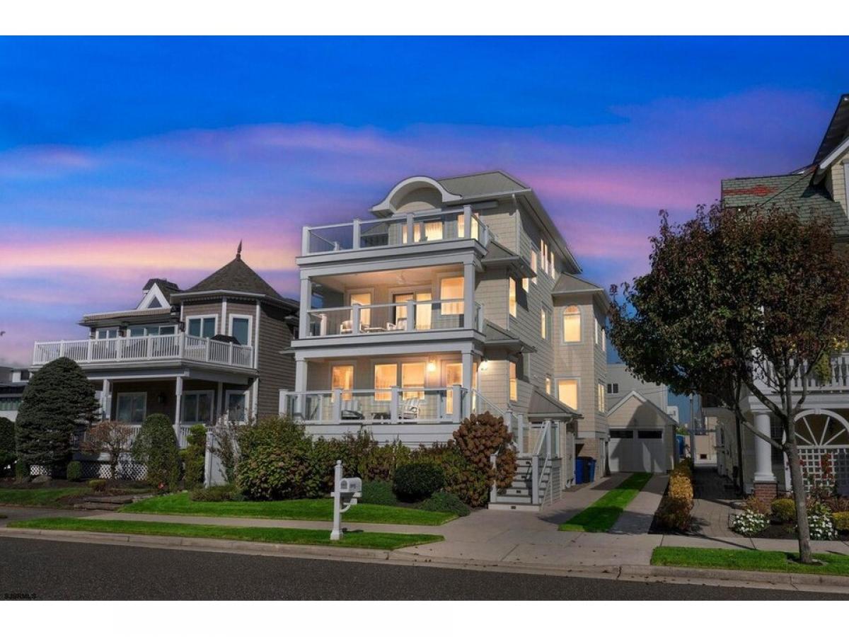 Picture of Home For Sale in Longport, New Jersey, United States