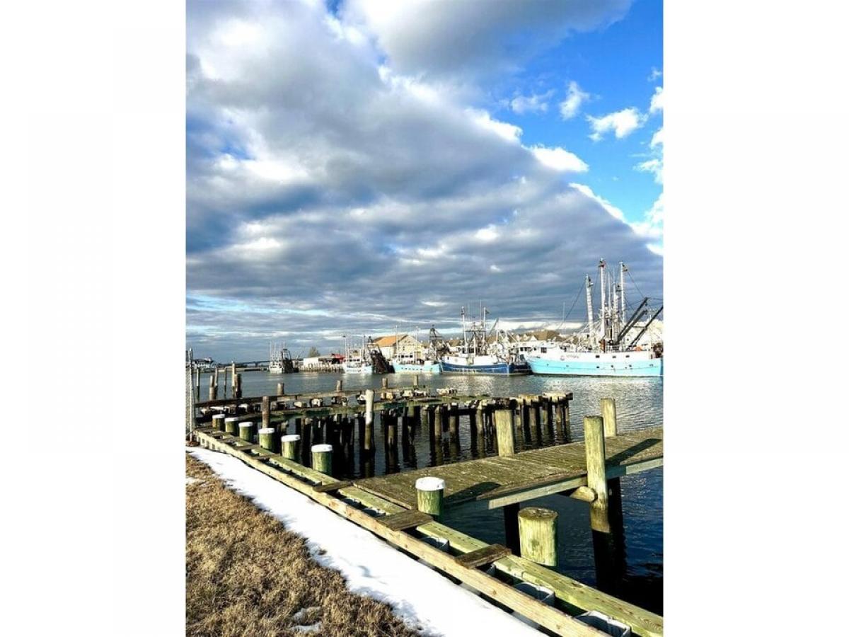 Picture of Residential Land For Sale in Atlantic City, New Jersey, United States