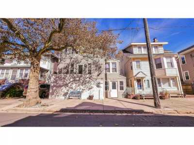 Home For Sale in Ventnor, New Jersey