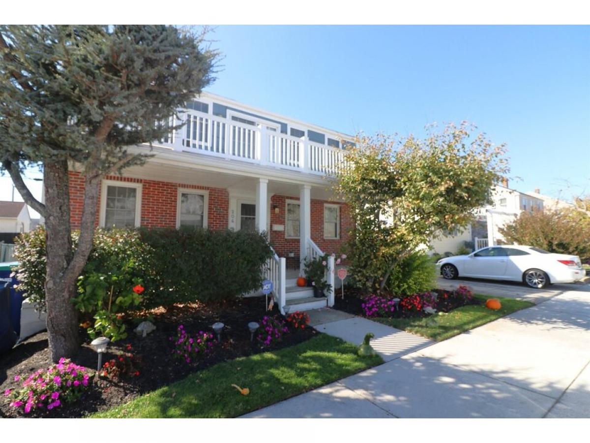 Picture of Home For Sale in Margate, New Jersey, United States