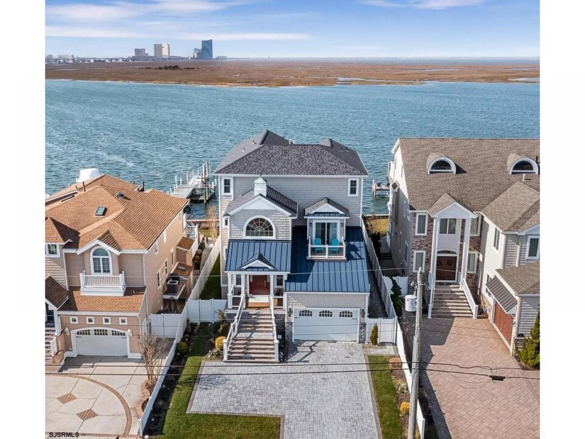 Picture of Home For Sale in Brigantine, New Jersey, United States