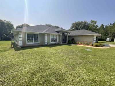 Home For Rent in Hastings, Florida