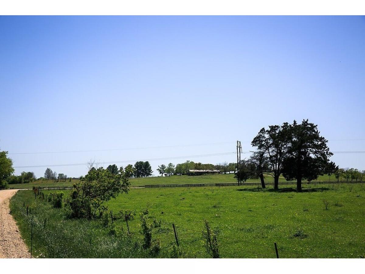 Picture of Residential Land For Sale in Chappell Hill, Texas, United States