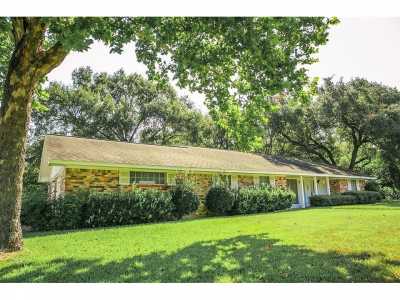 Home For Sale in Brenham, Texas