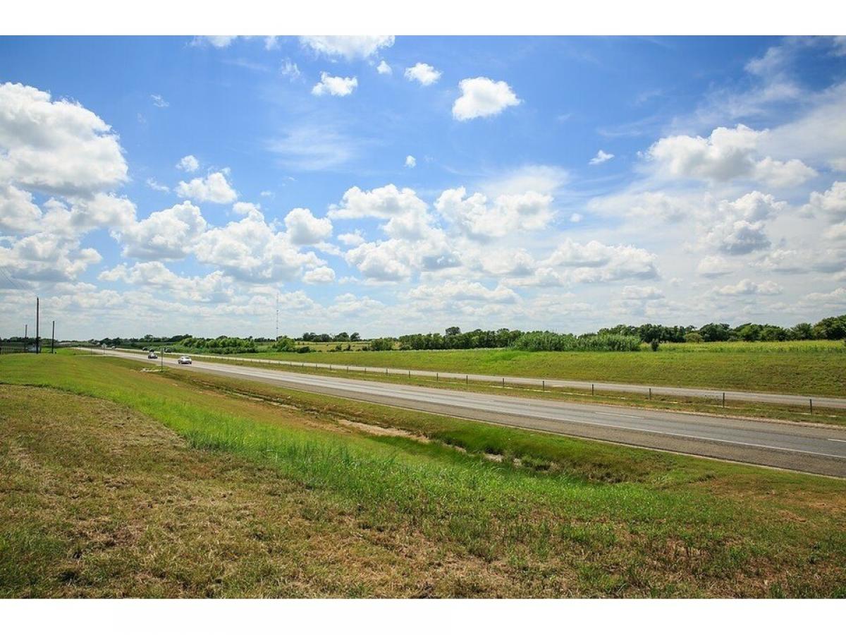 Picture of Residential Land For Sale in Burton, Texas, United States