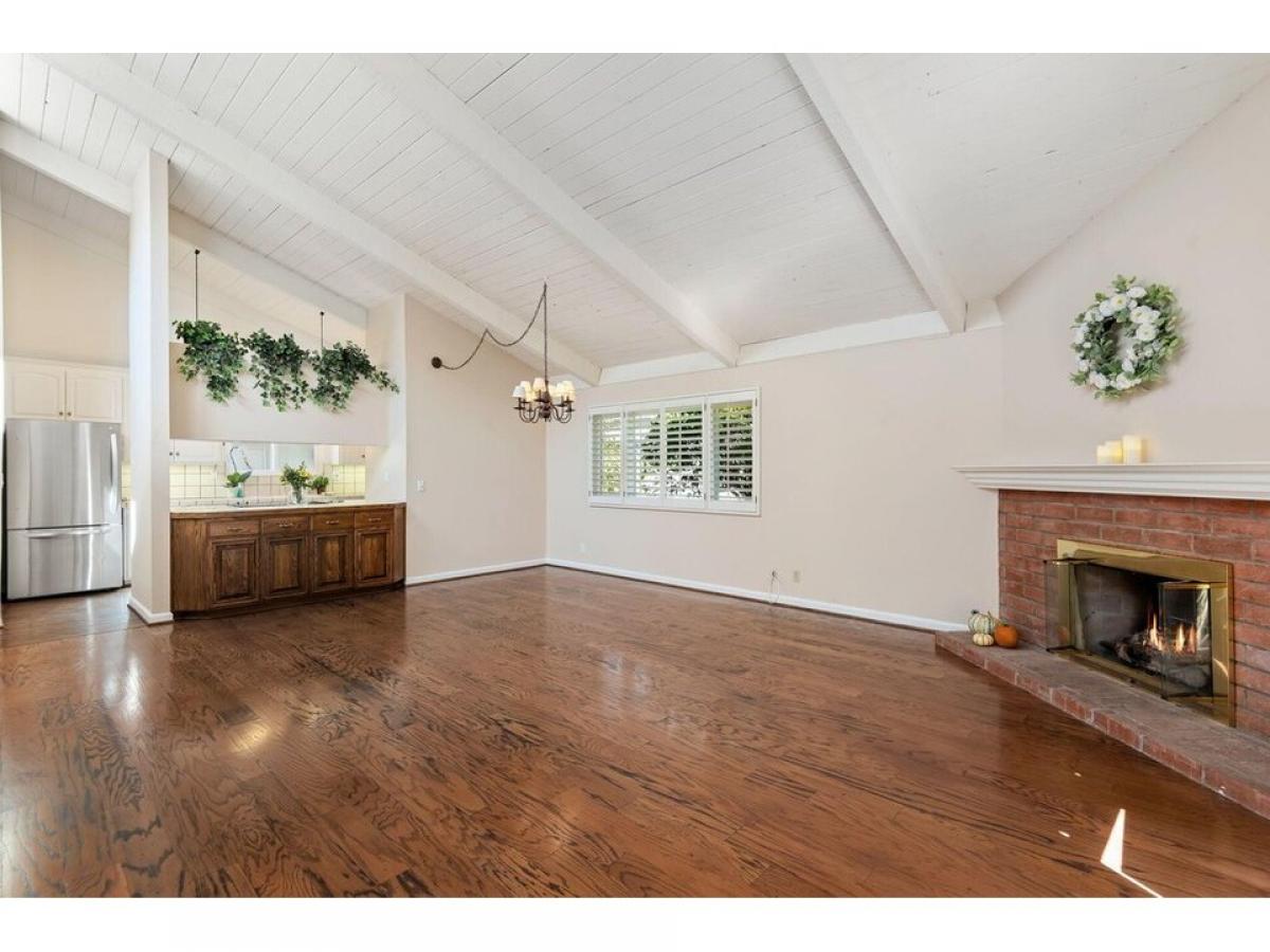 Picture of Home For Sale in Santa Barbara, California, United States