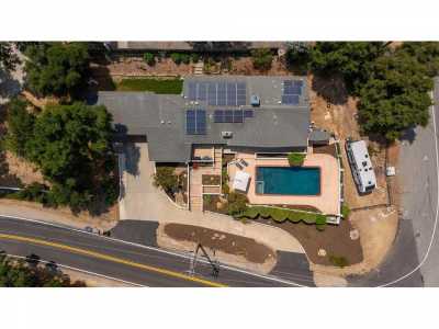 Home For Sale in Ojai, California