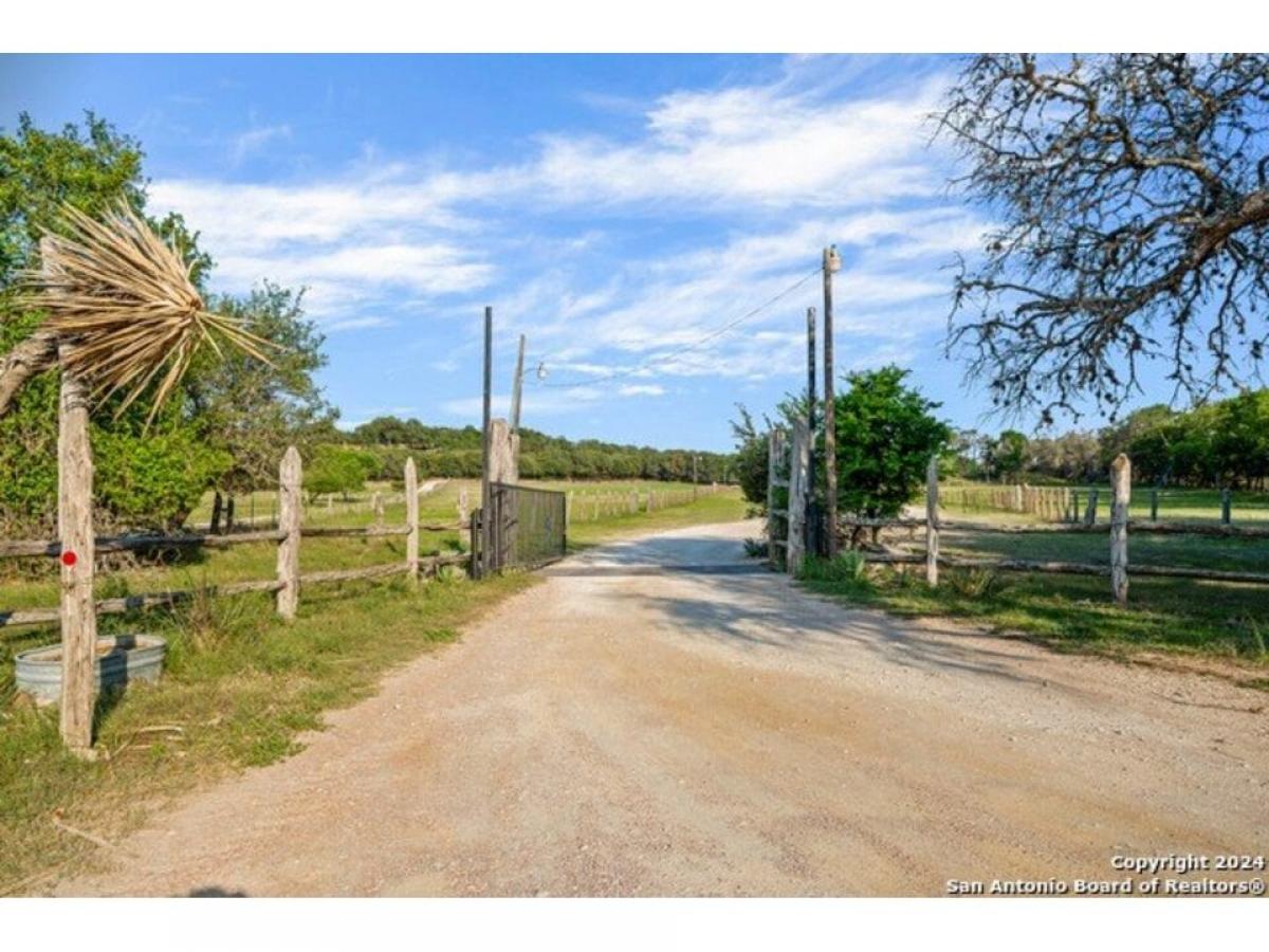 Picture of Farm For Sale in Boerne, Texas, United States