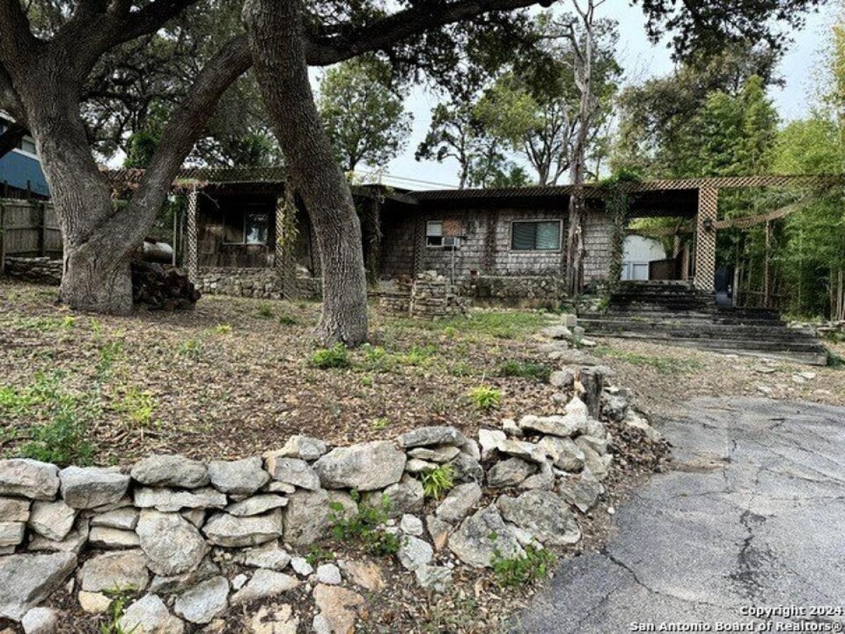 Picture of Home For Sale in Canyon Lake, Texas, United States