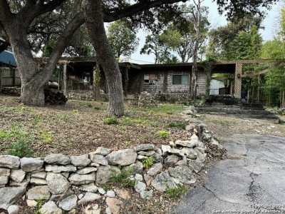 Home For Sale in Canyon Lake, Texas