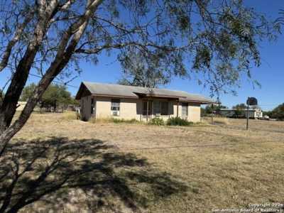 Home For Sale in Uvalde, Texas