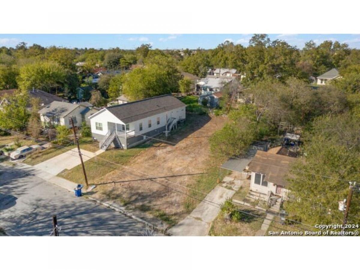 Picture of Residential Land For Sale in San Antonio, Texas, United States